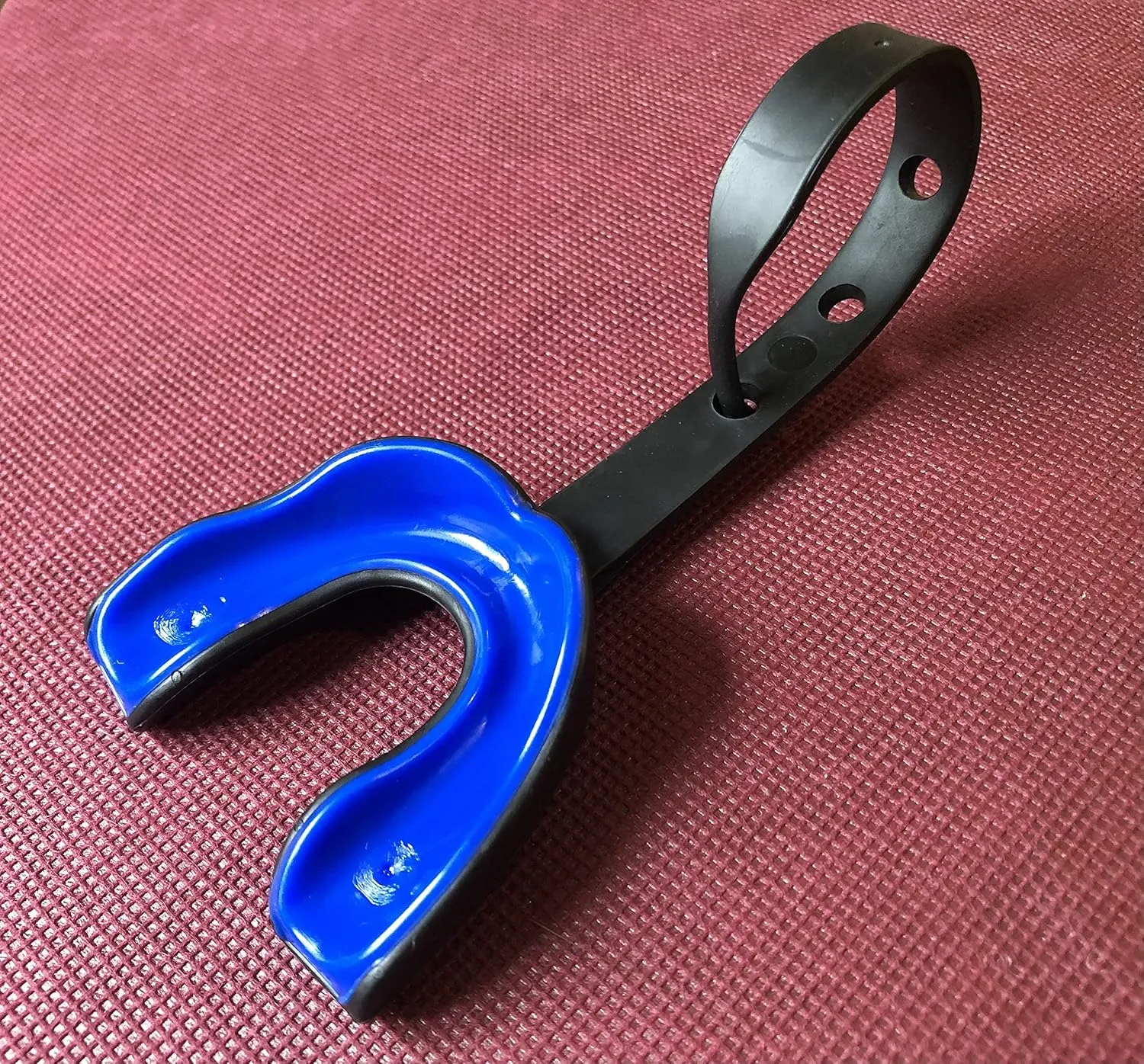 Strapped Mouth Guard for Football, Lacrosse, Ice Hockey, Taekwondo (USA Flag, Fangs, 15  Colors to Choose from) - Sports Mouthguard with Fixed Strap (Strapped, Youth or Adult)